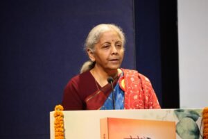 बजट 2025: 12 लाख तक की आय टैक्स फ्री, जीवनरक्षक दवाओं के दाम घटने की उम्मीद