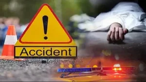 Devotees' car met with an accident while going to Ayodhya after the Prayagraj Sangam bath, five people died tragically.